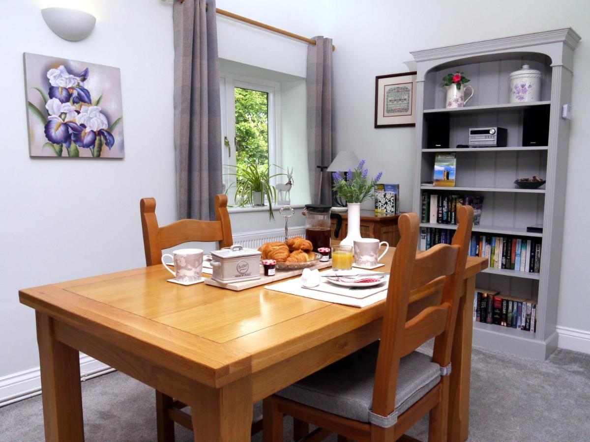 Cosy Stone Cottage, The Bungalow Perrotts Brook Cirencester Exteriér fotografie