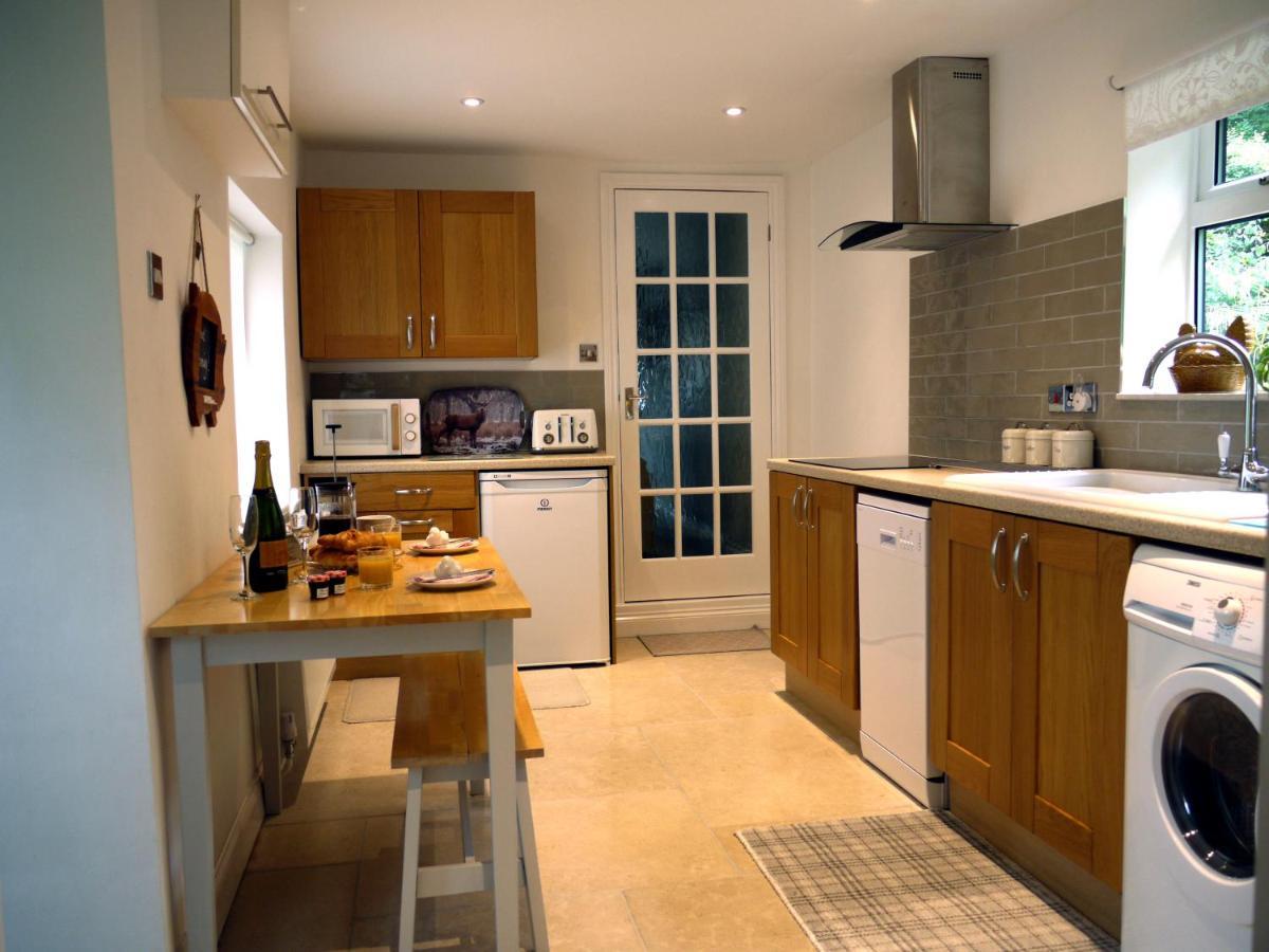 Cosy Stone Cottage, The Bungalow Perrotts Brook Cirencester Exteriér fotografie